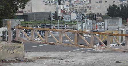 الاحتلال يغلق مدخلي النبي صالح وعابود شمال غرب رام الله