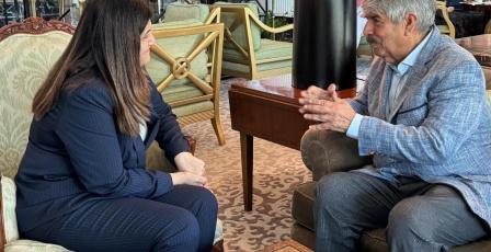 شاهين تلتقي مصطفى السيد وتشيد بالدعم الإنساني البحريني