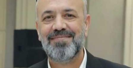 بين فتح الفكرة وفتح الممارسة: قراءة من داخل البيت قبل المؤتمر الثامن