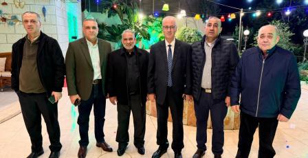 وجهاء من عائلتي أبو شنب والطيراوي يزورون الدكتور رامي الحمد الله ويثمنون جهوده في إنجاح الصلح