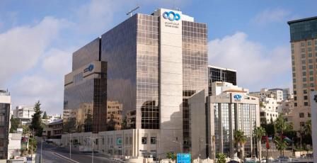 البنك العربي يموّل بناء أكبر محطة للطاقة الشمسية في فلسطين بقدرة 24 ميغاواط  ضمن التزامه بالتمويل المستدام