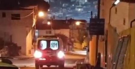 الاحتلال يصيب مواطنا بالرصاص ويعتقله شرق الخليل