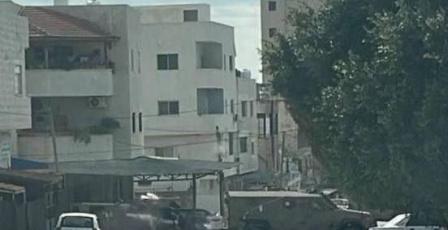 قوة خاصة من جيش الاحتلال تعتقل مواطنا من ضاحية شويكة