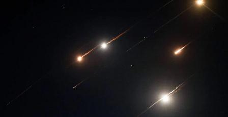 شاهد: ثلاث شهيدات وخمس إصابات جراء سقوط شظايا صاروخية على بلدة بيت عوا