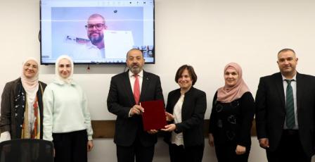 النيابة العامة ومؤسسة "أرض الإنسان" السويسرية توقعان مذكرة تعاون لتعزيز منظومة عدالة الأطفال في فلسطين