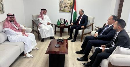 السفير العكلوك يستقبل المندوب الدائم للسعودية لدى الجامعة العربية