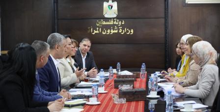 الخليلي وأبو عون تبحثان تطوير منظومة الاستجابة الوطنية للعنف ضد المرأة