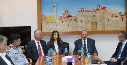 وزيرة العمل تتفقد منشآت صناعية في رام الله والبيرة ضمن فعاليات الأسبوع الوطني للسلامة والصحة المهنية