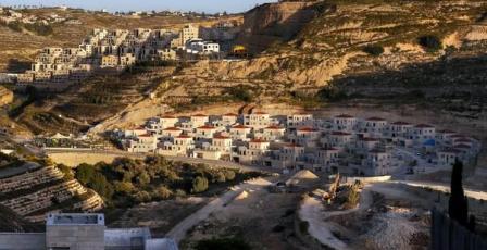 الاحتلال يصادق على ميزانية لشق طرق إلى مستوطنات جديدة بالضفة