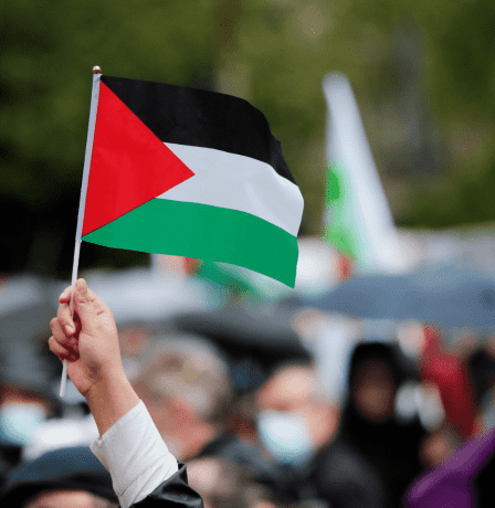 وكالة وفا: دولة فلسطين تدين بشدة الهجمات الإيرانية على الدول العربية الشقيقة