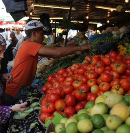 تقرير اسرائيلي: 40% من خضراوات الضفة تسبب السرطان وباركنسون