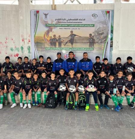 الاتحاد الفلسطيني لكرة القدم يفتتح مركزا لتدريب كرة القدم في قطاع غزة
