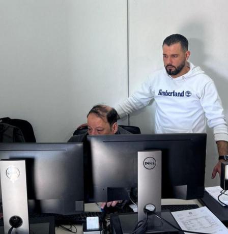 الداخلية تنهي تركيب نظام الجوازات البيومتري في سفارة فلسطين بالسعودية