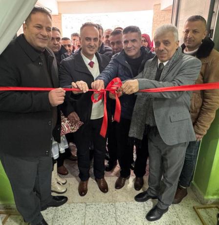 "التربية" تفتتح ثلاث مدارس في الظاهرية ودورا