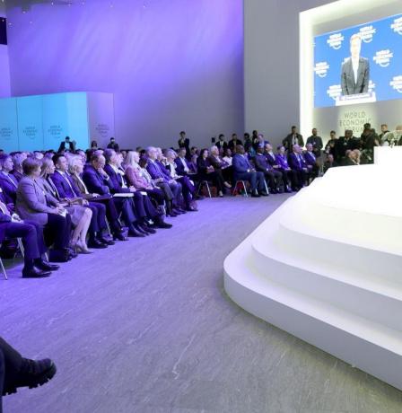 رئيس الوزراء يشارك في منتدى دافوس الاقتصادي 2026