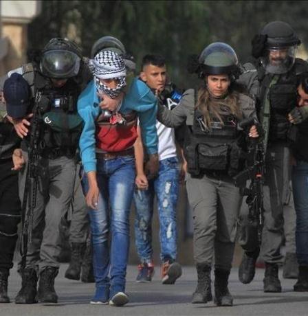 خاص| بعد مطالبات قانونية… حضور محدود لعائلات الأسرى الأشبال في محاكم "سالم"