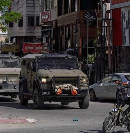 الاحتلال يقتحم مخيم العروب شمال الخليل