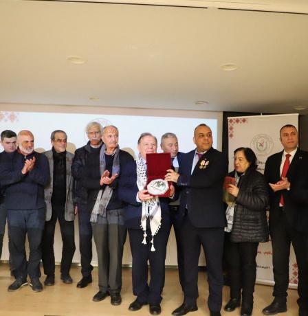 خاص | إطلاق “جائزة فلسطين العالمية للشعر” بحضور أدبي روسي بارز