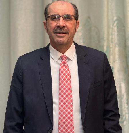 من يكتب للفلسطينيين روايتهم ؟