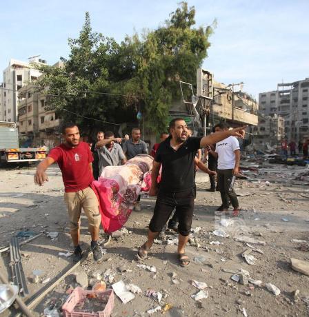 شهيدان وجرحى بقصف الاحتلال مركبة في مواصي خان يونس