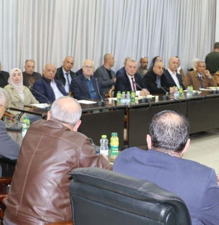 "التربية" تبحث مع مجالس أولياء الأمور العودة التدريجية للتعليم الوجاهي