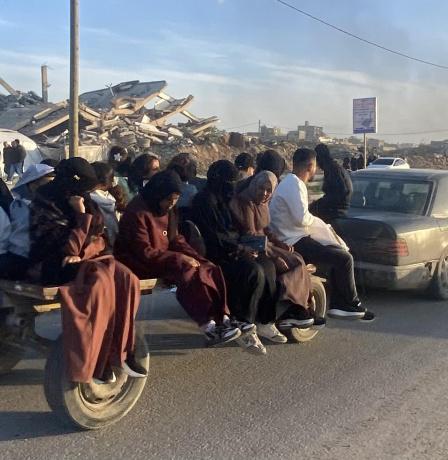 إطلاق وشيك لتطبيق "بطاقتي" في غزة لمعالجة أزمة دفع المواصلات