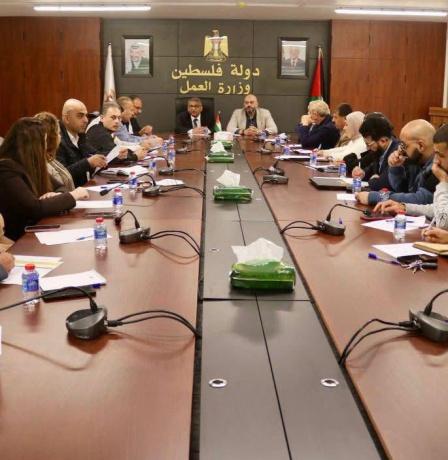 وزارة العمل والاحصاء الفلسطيني يطلقان دورة تدريبية مشتركة لتعزيز جودة البيانات وتطوير مؤشرات سوق العمل.