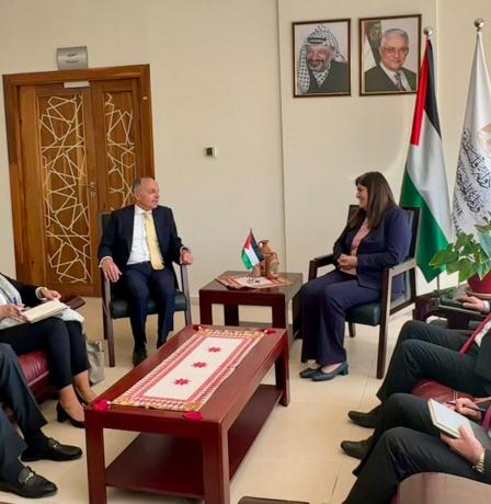 الخارجية الفلسطينية تؤكد متانة العلاقات مع مصر وتبحث تطبيق المرحلة الثانية من خطة ترامب