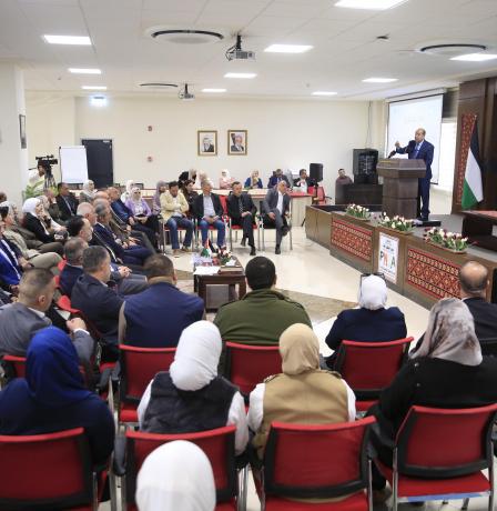 المدرسة الوطنية الفلسطينية للإدارة تُخرّج رؤساء الأقسام والشُعب