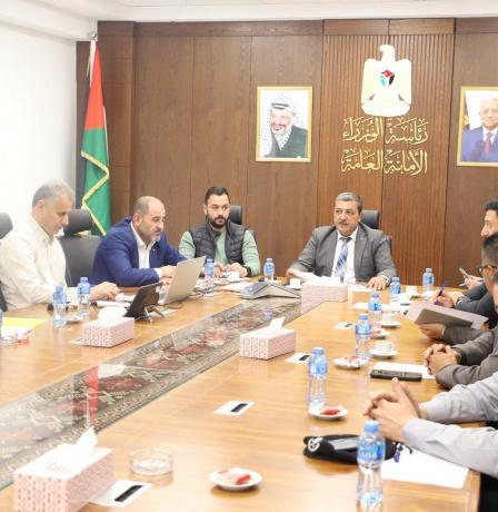 مقبل يترأس الاجتماع الدوري الـ 17 للجنة الفنية المنبثقة عن اللجنة الوزارية للاعمال الطارئة