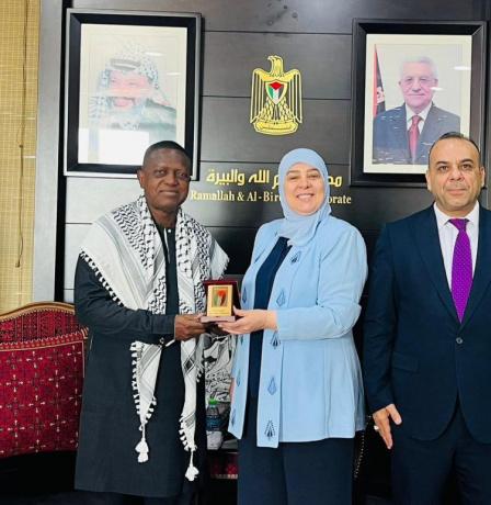 غنام تستقبل وتكرّم أمين عام اتحاد كتاب عموم إفريقيا وتؤكد دور الثقافة في إيصال صوت شعبنا للعالم