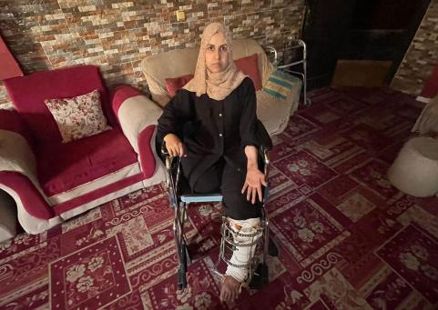 خاص| بعد فقد أربع بنات وساق مبتورة.. حنين تصرخ من أجل الحياة