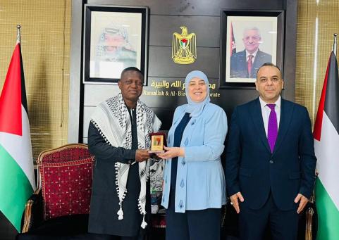 غنام تستقبل وتكرّم أمين عام اتحاد كتاب عموم إفريقيا وتؤكد دور الثقافة في إيصال صوت شعبنا للعالم