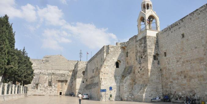 من القيامة حتى المهد وإلى البشارة.. كنائس فلسطين في وجه التهويد