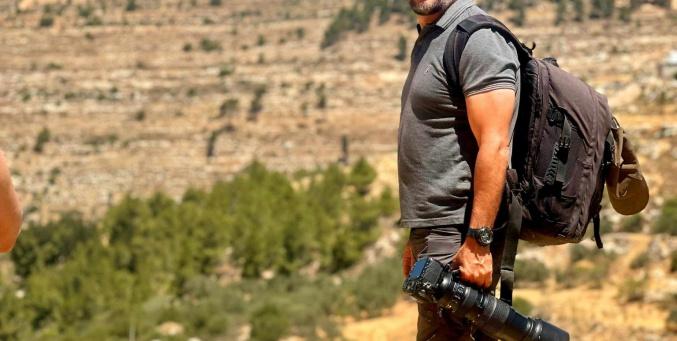 خاص | مصوّر يوثق الحياة البرية في معركة حماية البيئة والهوية