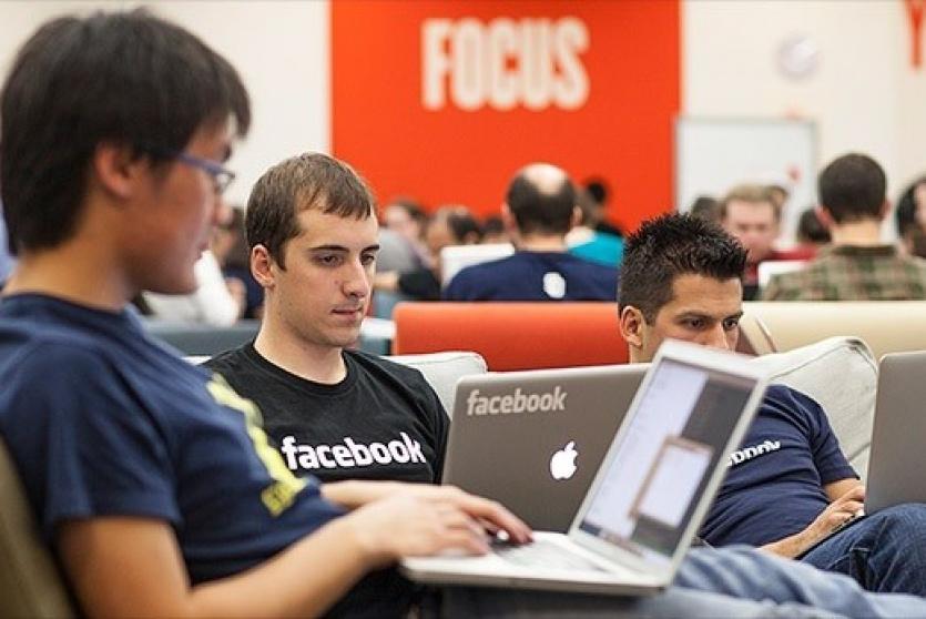 فيسبوك تزيد عدد موظفيها لمنع التلاعب بالانتخابات