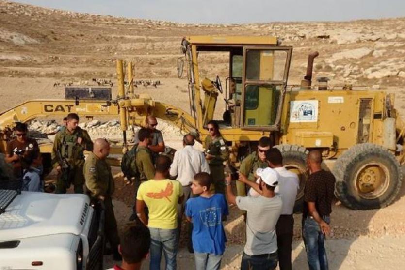 الاحتلال يستولي على معدات تابعة لبلدية نابلس