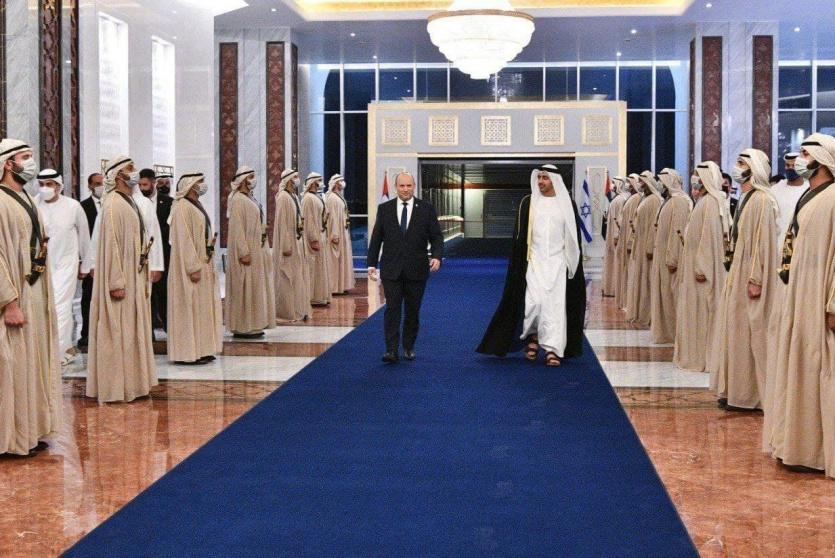 بينيت يصل إلى الإمارات