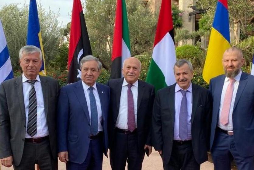 وفد رجال الأعمال