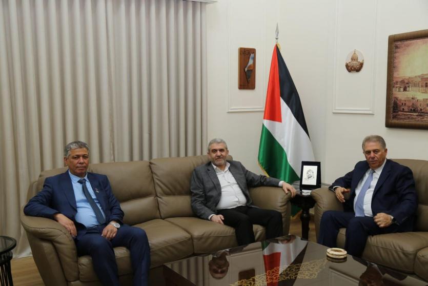 السفير أشرف دبور يلتقي وزير العمل اللبناني مصطفى بيرم
