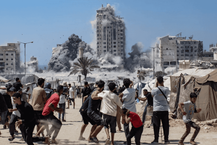 تدمير برج مشتهى في غزة يوم أمس