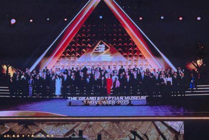 الرئيس عباس يشارك في افتتاح المتحف المصري الكبير