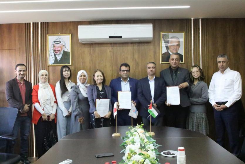 توقيع محضر مشاورات مشروع 