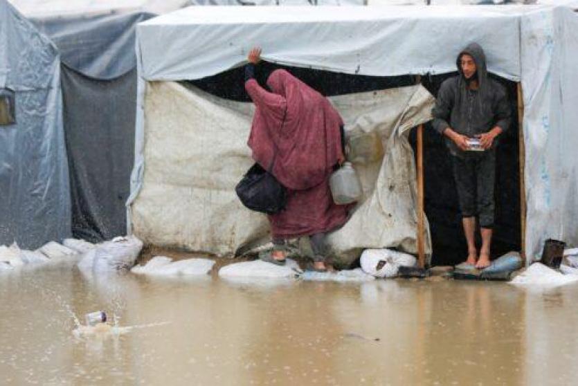 العمليات الحكومية: أوضاع النازحين في غزة حرجة وسط المنخفض الجوي