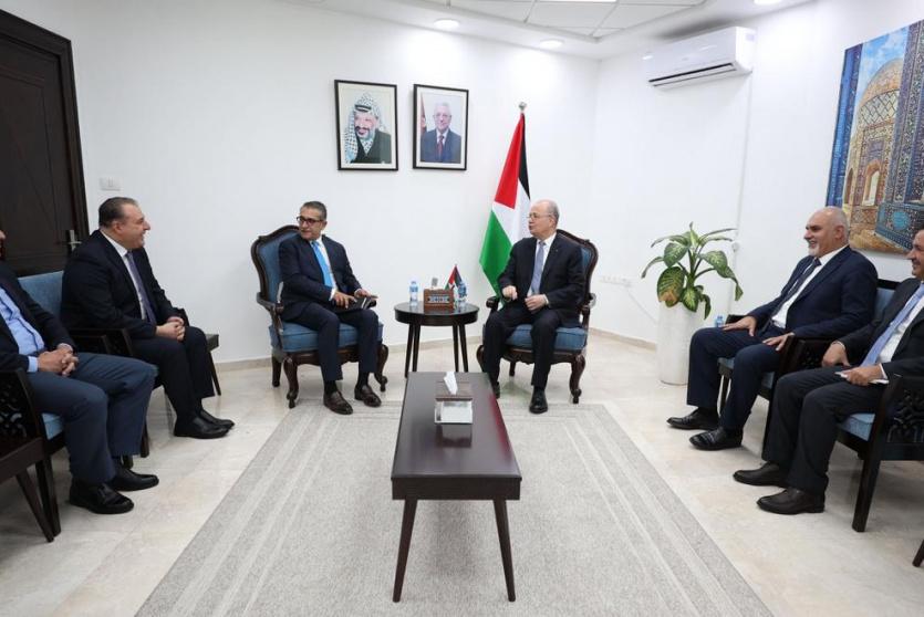 جانب من اللقاء 