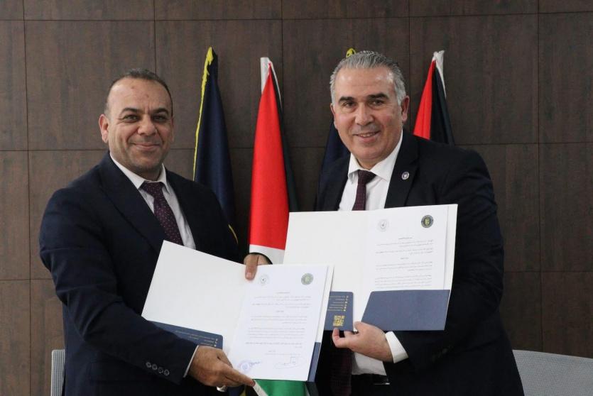 الاتحاد العام للكتاب والأدباء الفلسطينيين والكلية العصرية الجامعية يوقعان اتفاقية تعاون ثقافي وبحثي