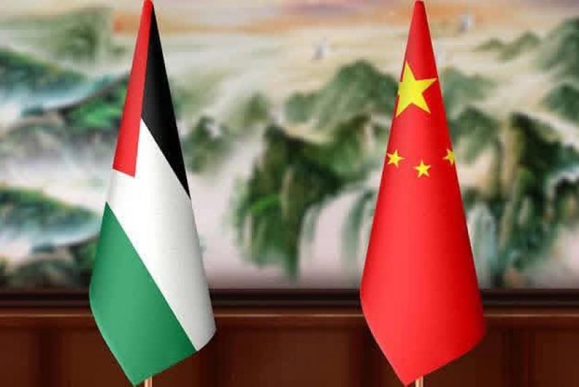 السفير جواد عواد يقدم أوراق اعتماده للرئيس الصيني