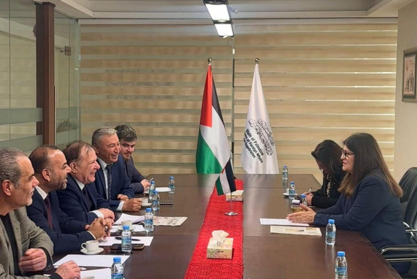 جانب من اللقاء