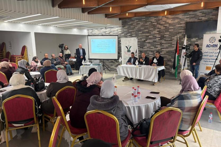 تخريج مشاركين في دورتي إعداد وتمكين المدربين والتفكير المرئي