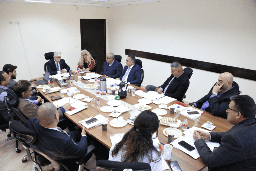 خلال اجتماع مجلس الأمناء